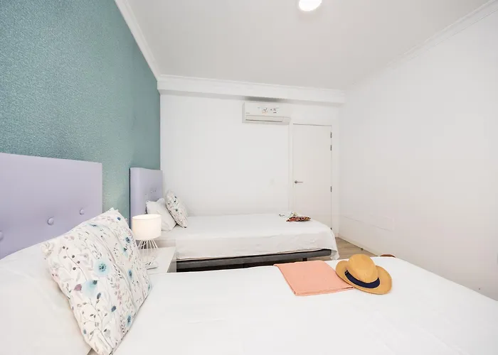 Mariposas Caleta Villa *